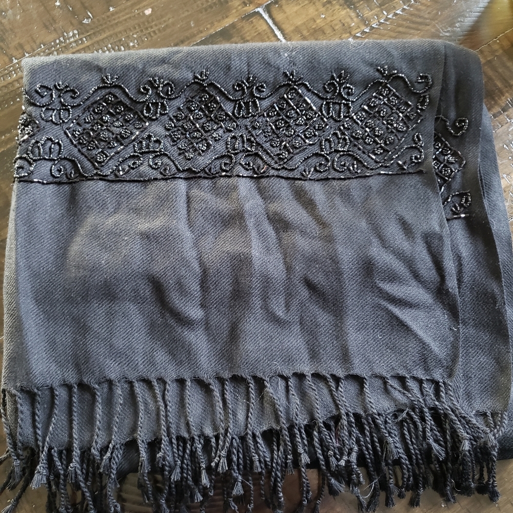 Black Scarf